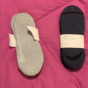 GAP Underwear & Socks - 2 packs of NWT Gap no show socks GAP Underwear & Socks - 2 packs of NWT Gap no show socks